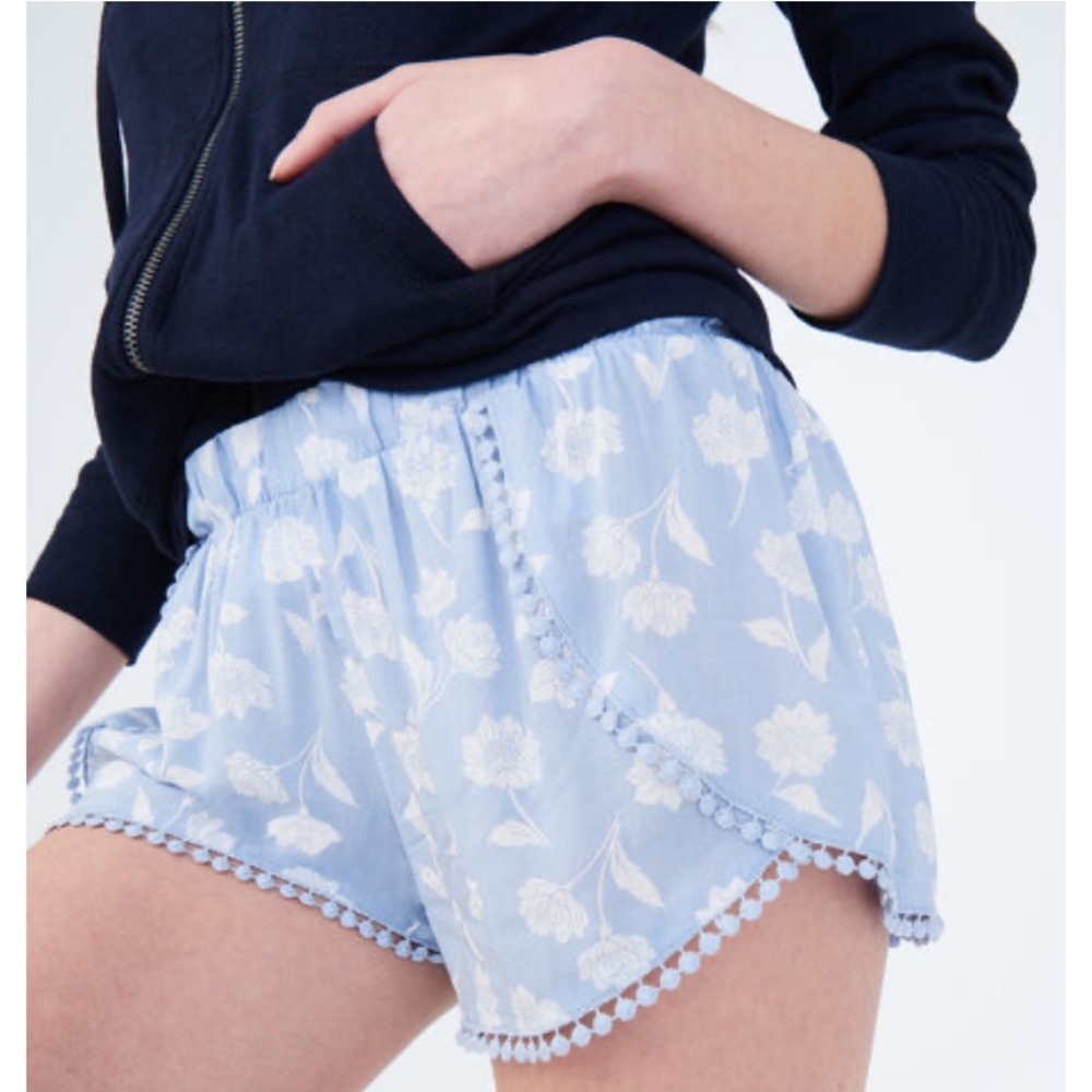 FLORAL CROCHETED SLEEP SHORTS